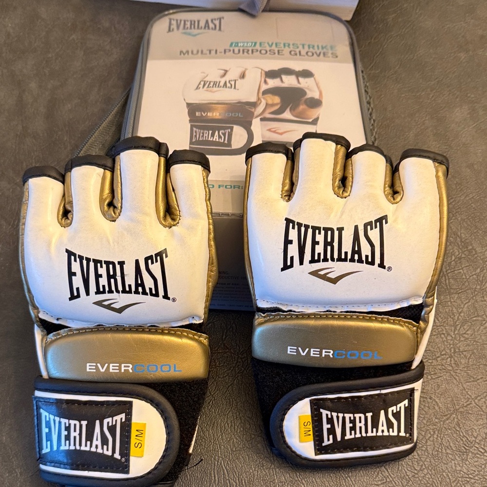 Everlast White and Gold Training Gloves
